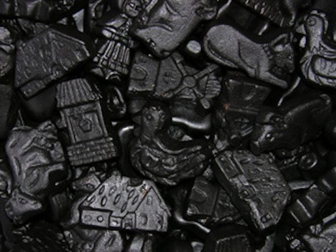 K&H Licorice Farm Figures 1000g