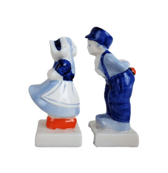 Salt & Pepper Shakers - Delfts Blue Kissing Couple 1