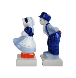 [XXG3005] Salt & Pepper Shakers - Delfts Blue Kissing Couple 1