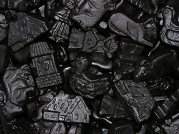 K&H Licorice Farm Figures(1000g)